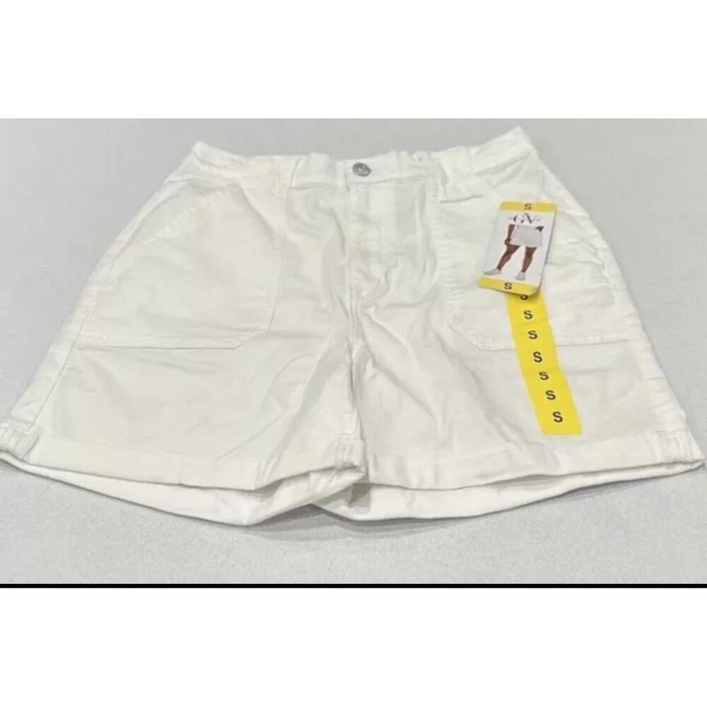 Gloria Vanderbilt Women's Utility Shorts, White, Size S. AP